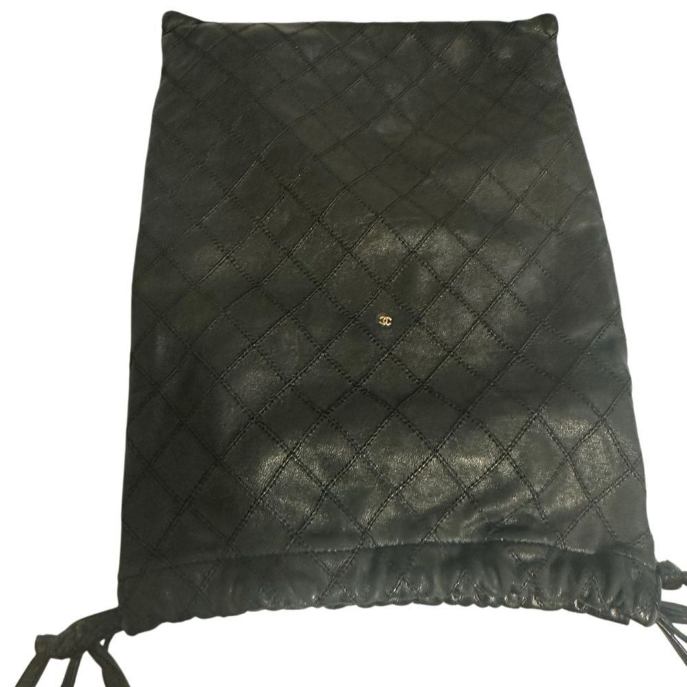CHANEL Black Drawstring Bag - Picture 11 of 15